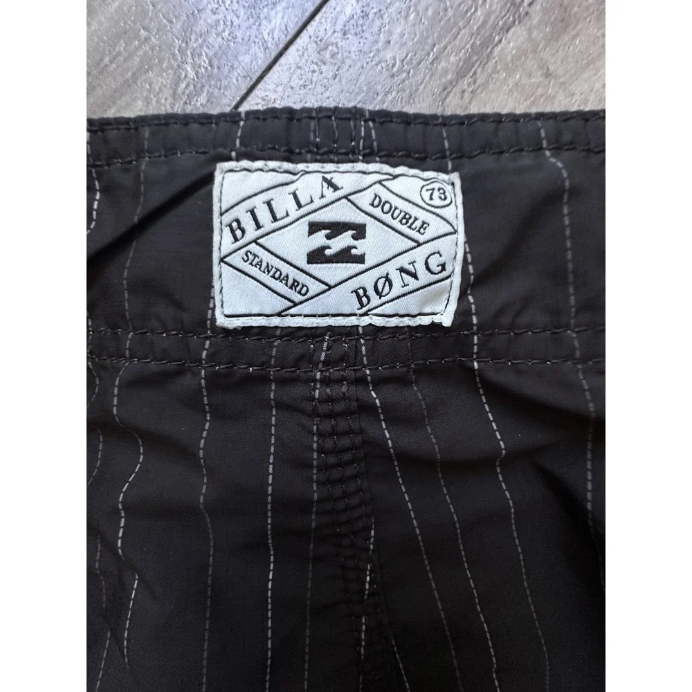 VTG  Billabong Board Shorts Mens 32 Pinstripe Surf Swim Trunks Y2K Embroidered
